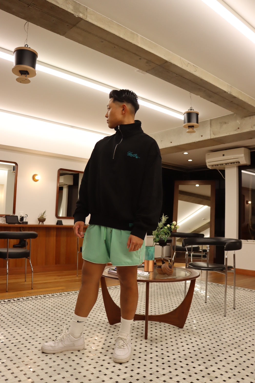 Stand highneck sweatshirt