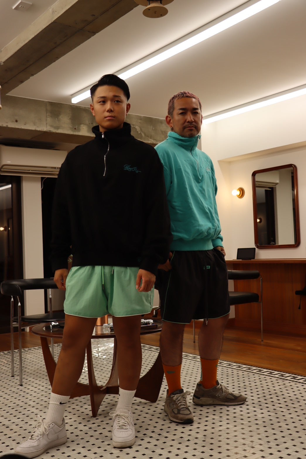 Stand highneck sweatshirt