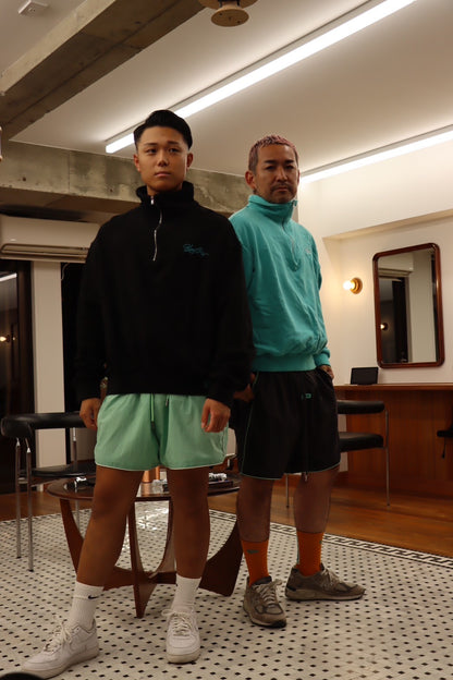 Stand highneck sweatshirt