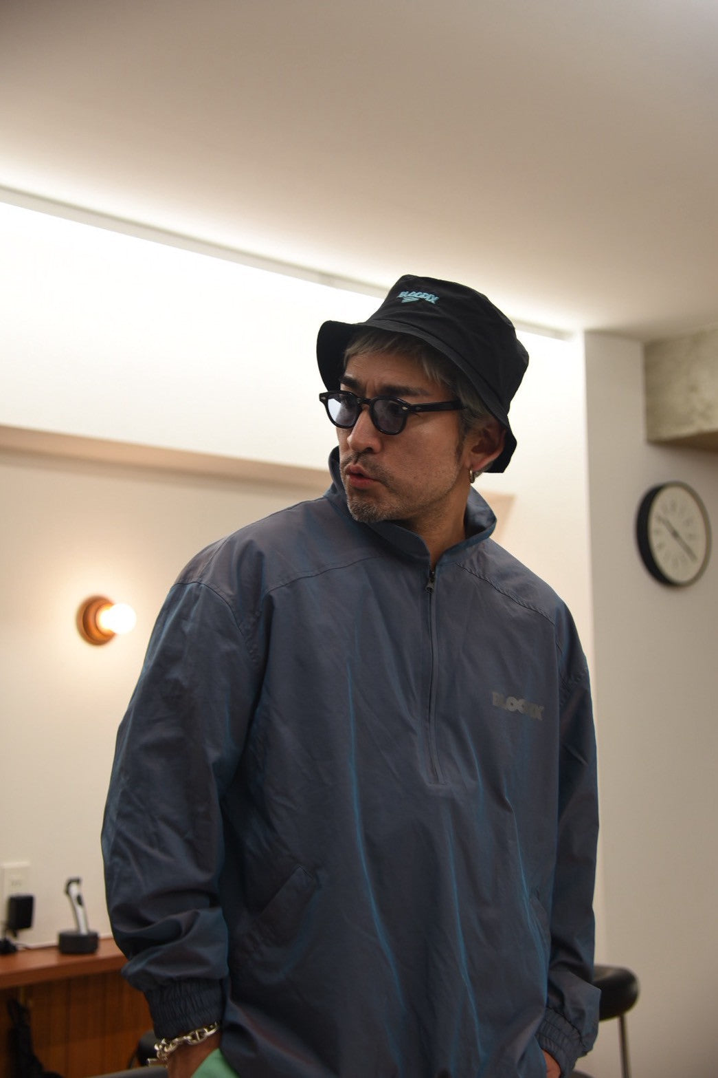 Water-repellent nylon halfzip jacket