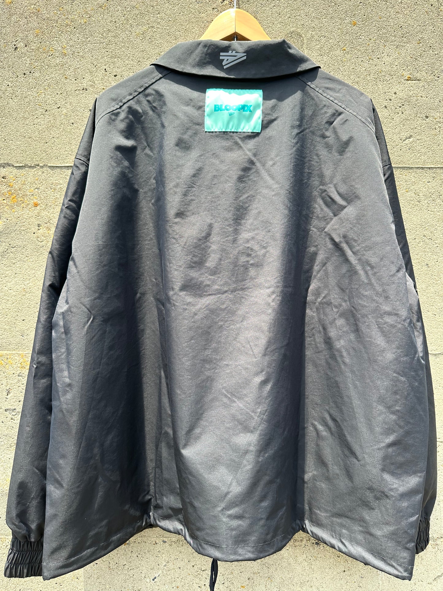 Water-repellent nylon halfzip jacket