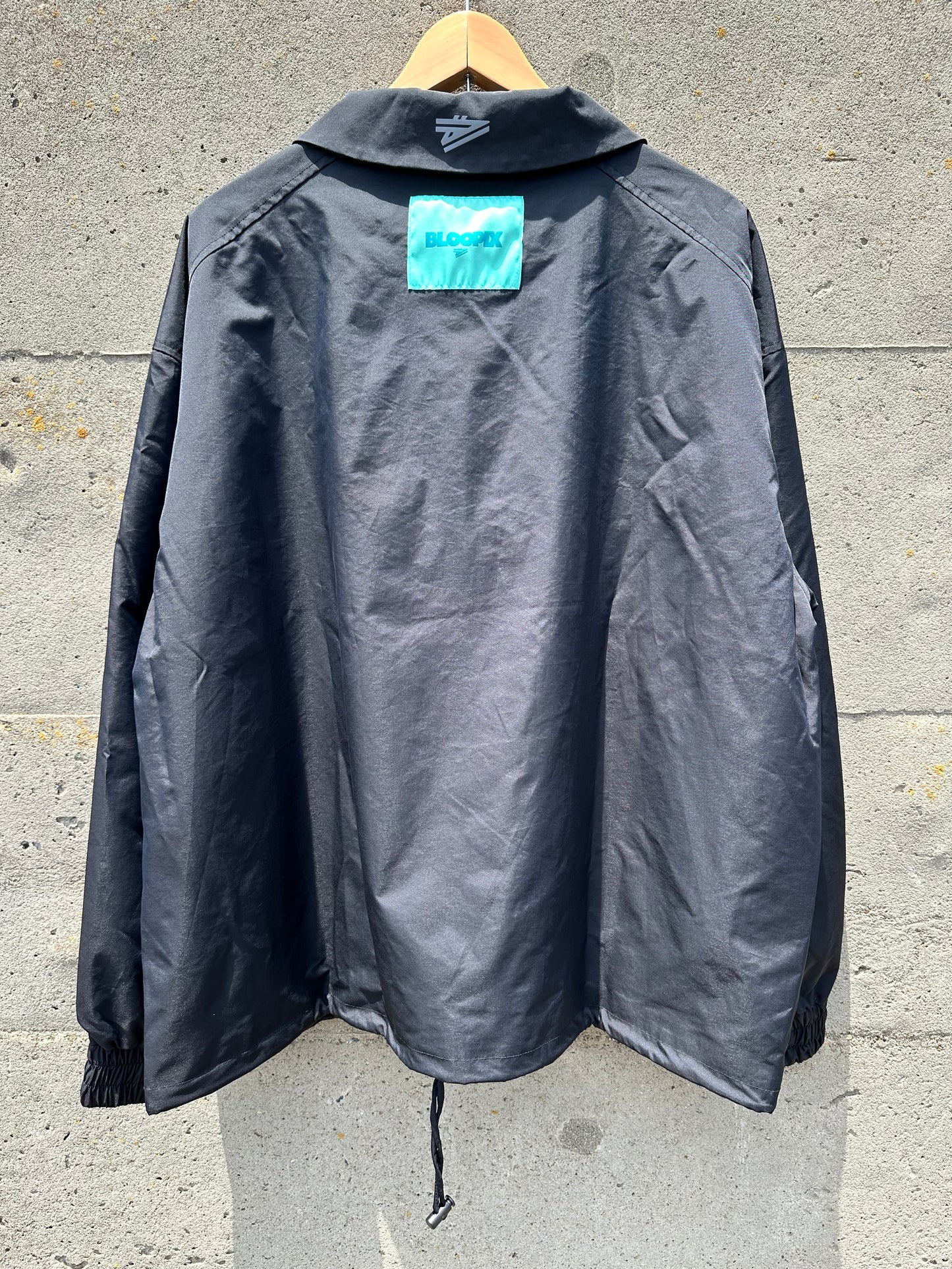 Water-repellent nylon halfzip jacket