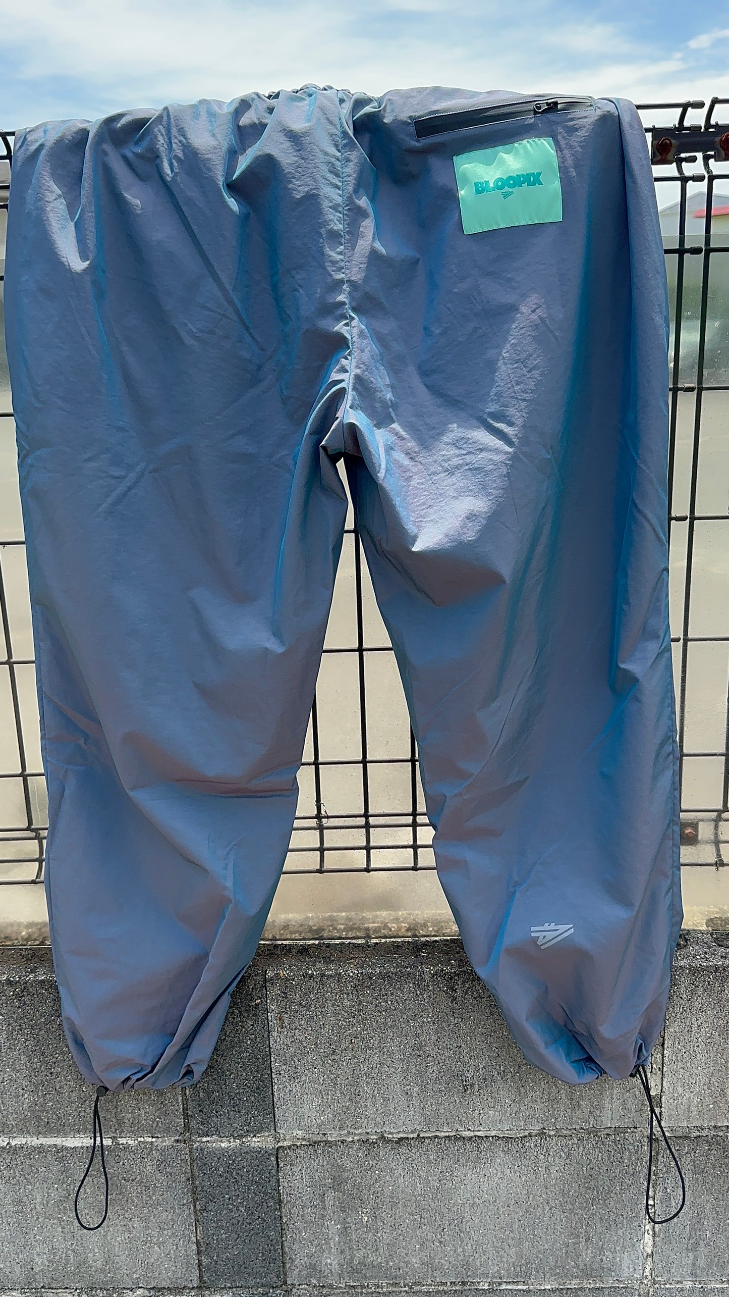 Water-repellent nylon pocket pants