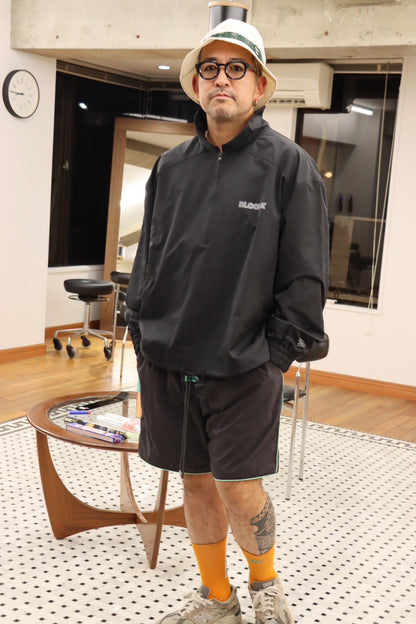 Water-repellent nylon halfzip jacket