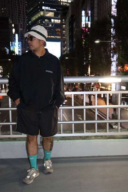 Water-repellent nylon halfzip jacket